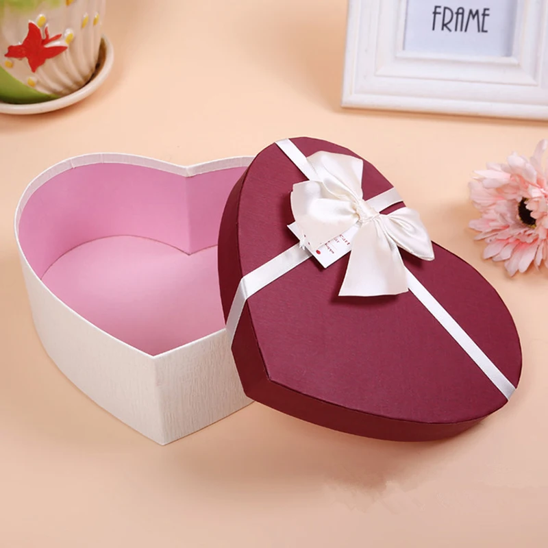 Coffret Cadeau Saint Valentin Et Coeur Rouge PNG , Cadeau Saint Valentin, Papier  Cadeau, Boîte à Ruban Image PNG pour le téléchargement libre