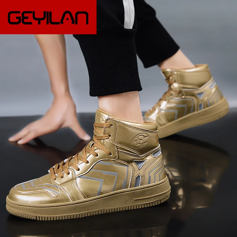 

Autumn and winter new reflective shoes high to help Iron Man men's shoes trend ins anti-skid cold wear men's casual shoes