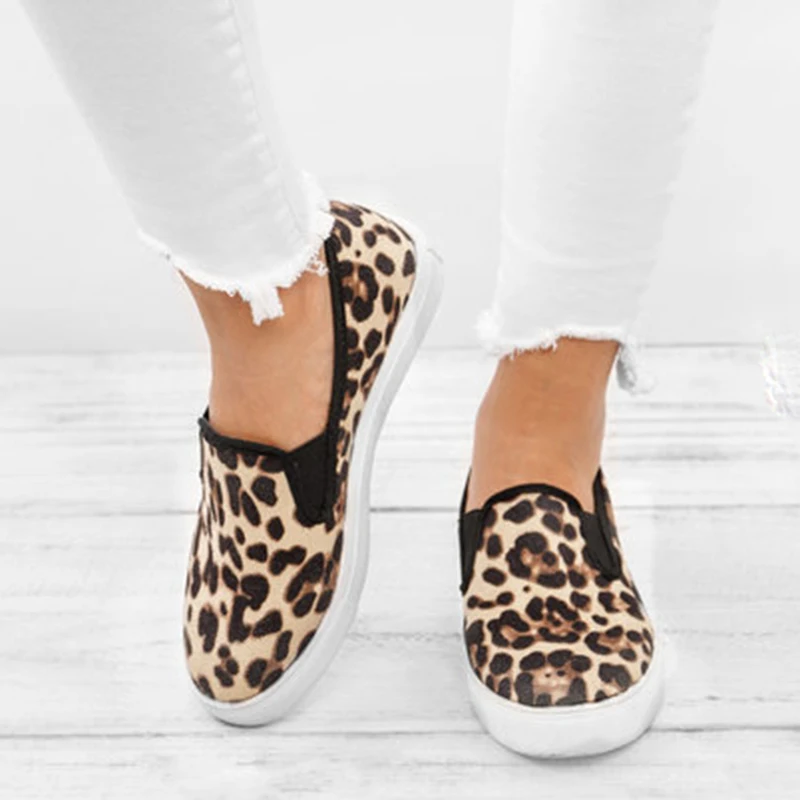 Online KHTAA mujer primavera mocasines leopardo plataforma femenina lona Casual pisos Slip On Vulcanized zapatos señoras superficial comodidad 2019
