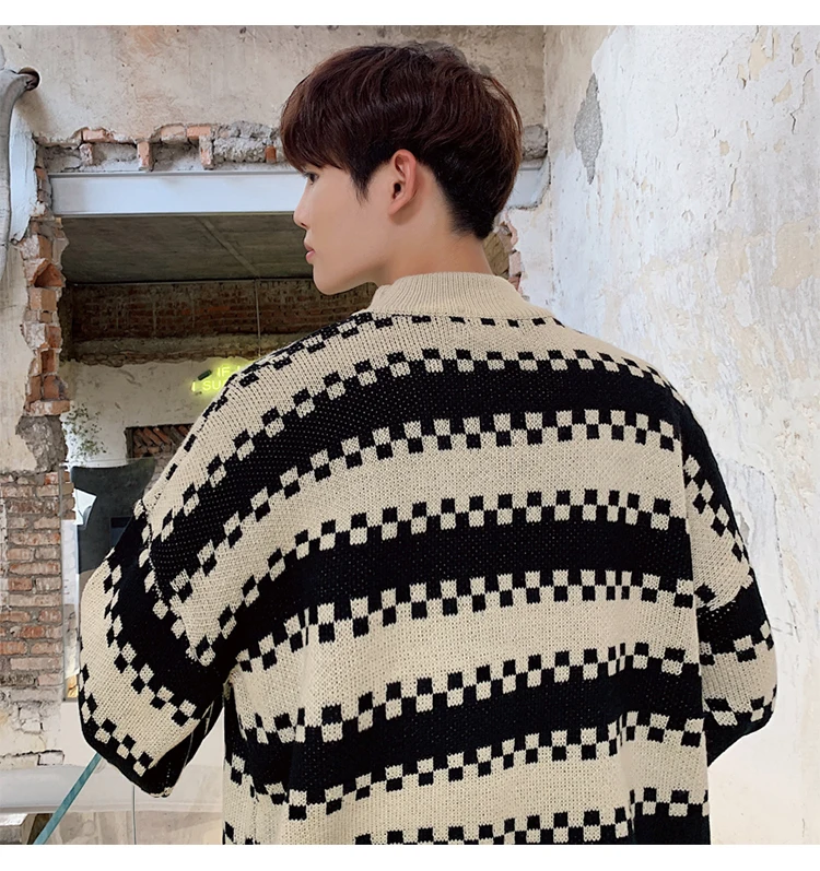 Winter New High Collar Sweater Men Warm Fashion Contrast Color Casual Knit Pullover Male Clothes Loose Long Sleeve Sweater Men