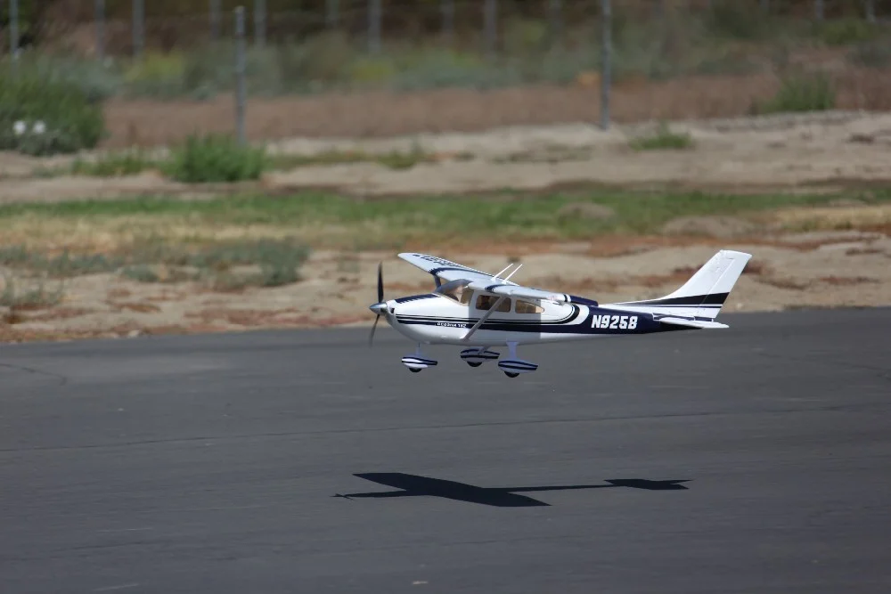 Cessna1400MM/1,4 M Sky тренажер Cessna 182 AT Red 5CH с закрылками светодиодный PNP масштабные радиоуправляемые модели самолета