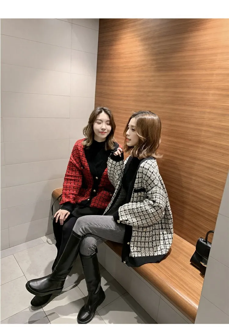 11864806773_718318349