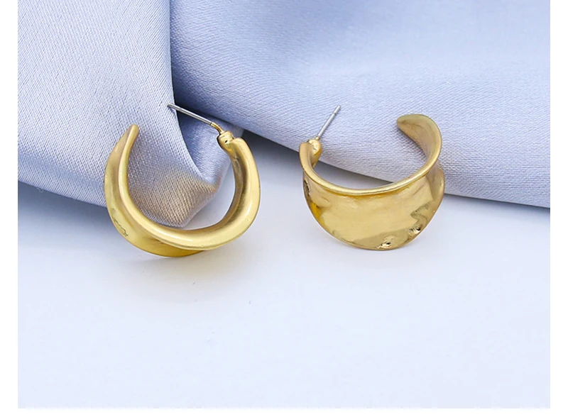 C-Earrings_02