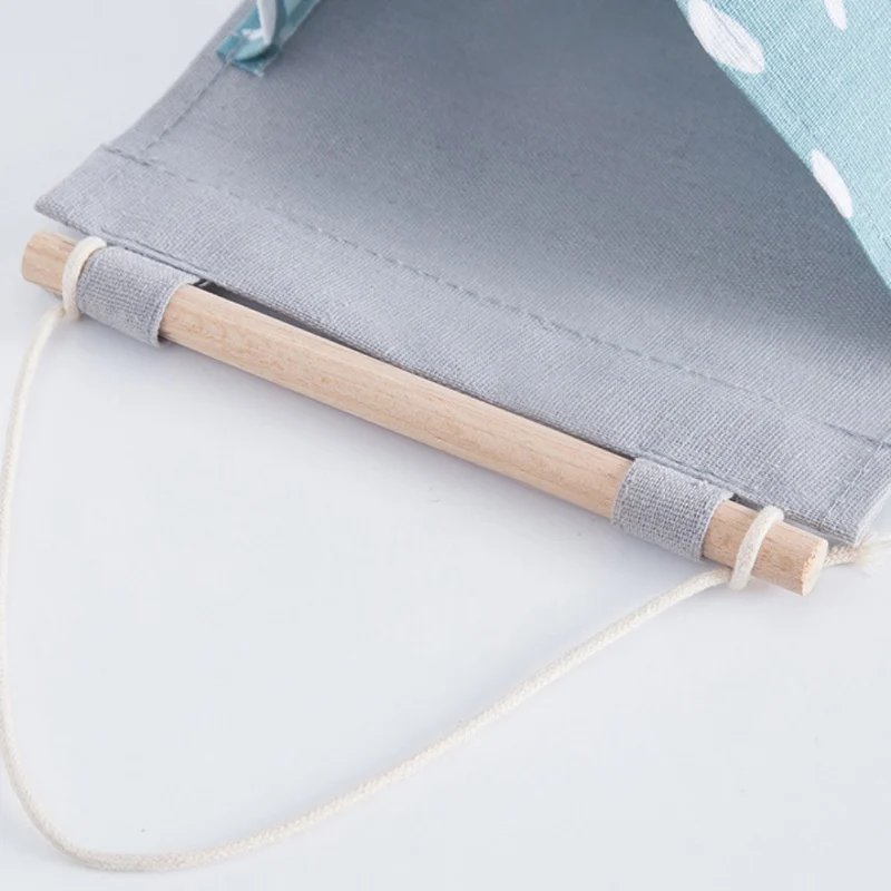Storage Bag 3 Pocket Wall Mounted Wardrobe Handbag Wall Pouch Cosmetic Toys Organizer Stationery Container