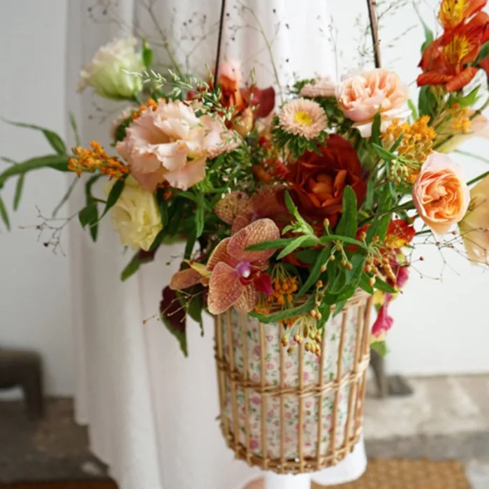 Weaving Wicker Hollowed Flower Basket with Handle for Home Decoration E2S