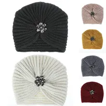 Осень зима цветок Стразы вязанная шапка модная мягкая тюрбан шапка сплошной цвет женская мусульманская шапка Повседневная теплая шапка бини