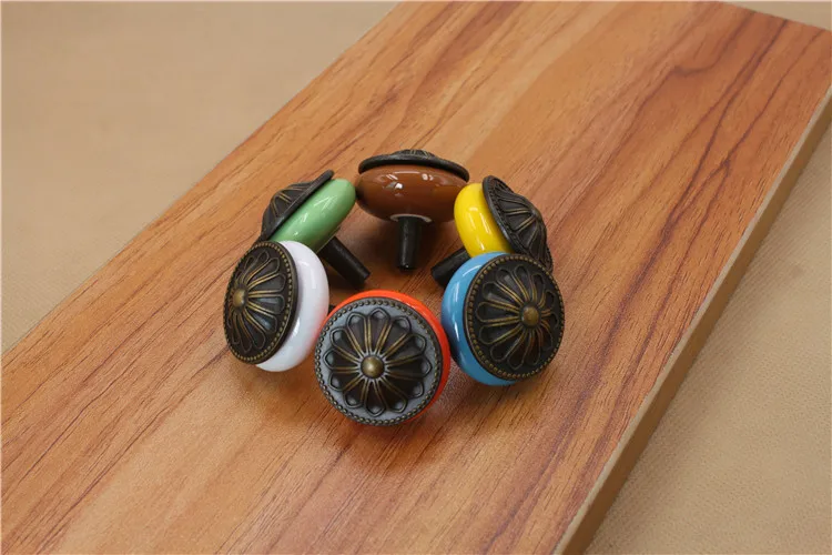 Ceramic handle foreign trade European cabinet drawer single hole round antique copper handle new rural style