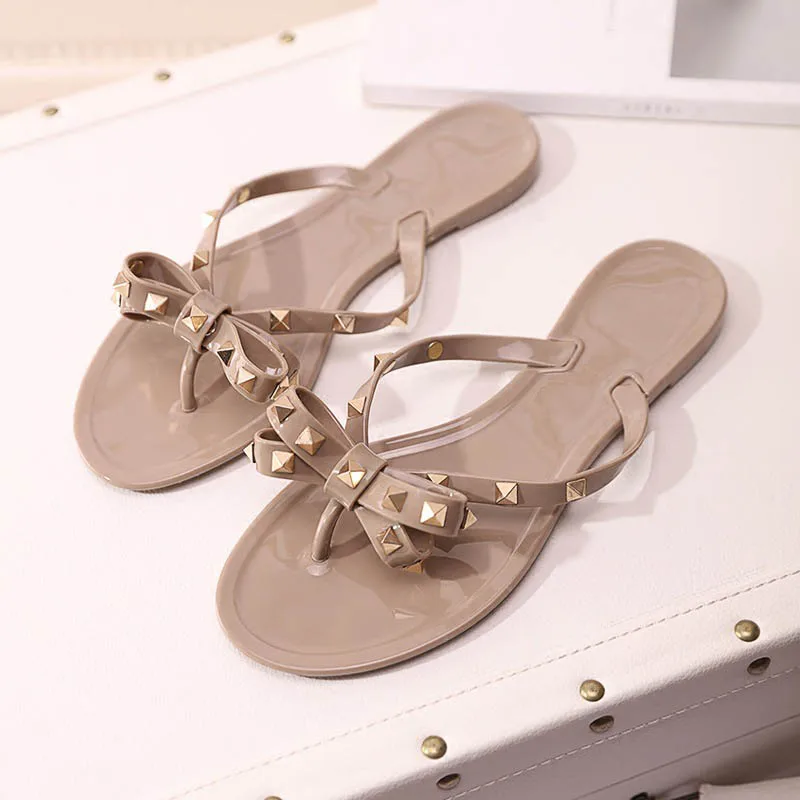 Woman Sandals Flats Fashion Woman Flip Flops Summer Shoes Flats Sandals Cool Beach Rivets Shoes Girls Size 36-40,women sandals,women flats