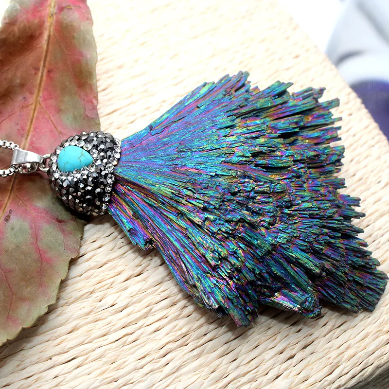 

Natural Ore Peacock Tail Pendant Quartz Crystal Necklaces Specimens