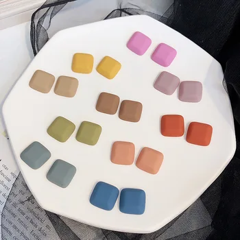 

Korean Style Candy Color Geometric Square Stud Earrings for Women 2020 Summer Colorful Resin Small Statement Earrings Oorbellen