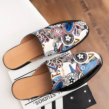 Брендовая мужская обувь; коллекция года; сезон весна-осень; модные повседневные удобные простые Роскошные уличные тапочки на плоской подошве с принтом граффити