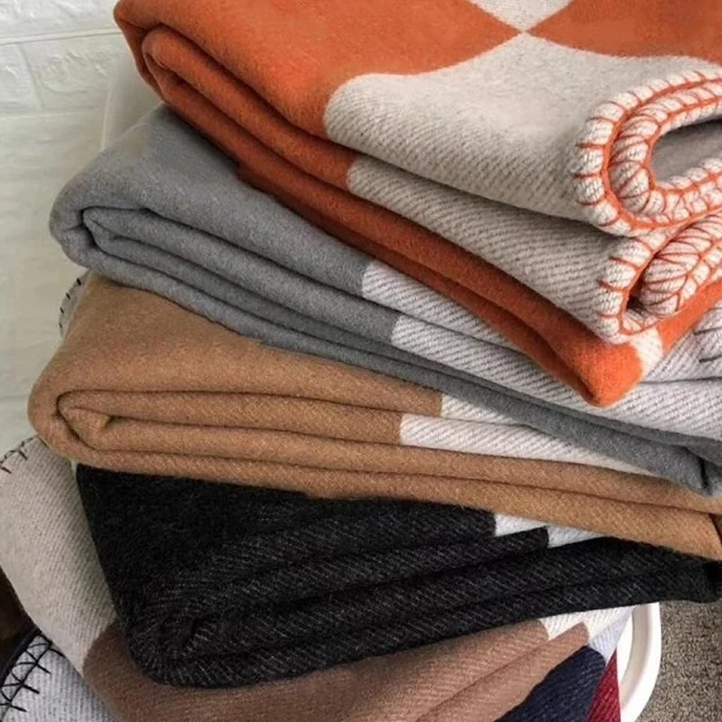 Luxury Letter H Cashmere Design Blanket Crochet Soft Wool Shawl For Bed