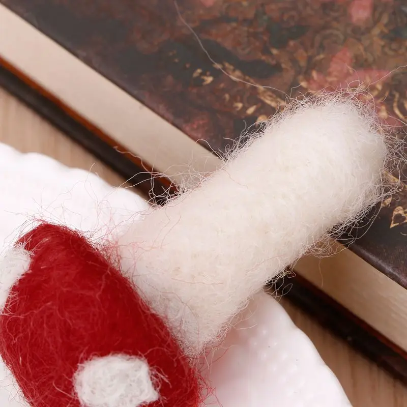 

Handmade Wool Felt Mushroom Brooch Pin Hair Circle Cartoon Food Doll Kids Toy R9UE
