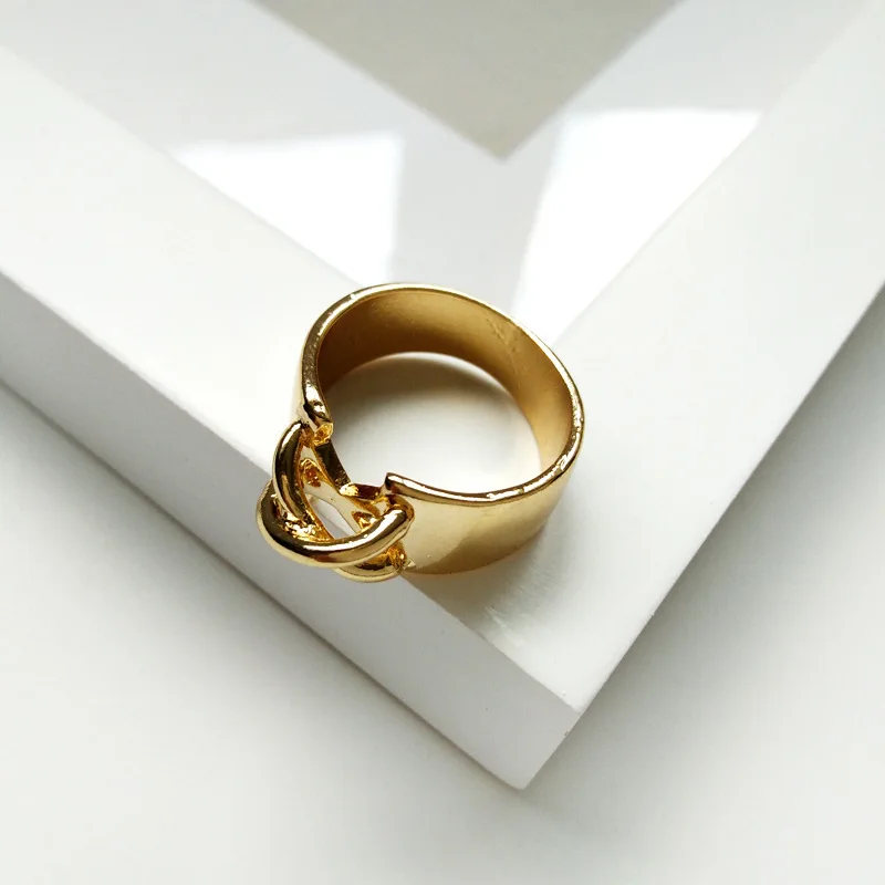 

Minimalist Design Personality Metal Geometry Double Line Crossed Ring Fashion Alloy Ring Hip Hop Ladies Wedding Party Jewelry