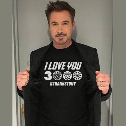 Tony stark t shirt. Тони старк виски. Блэк старк. Стиль тони старка в одежде. Мстители портрет.