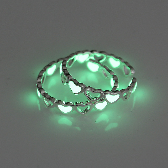 Hollow Heart Luminous Ring for Women Men Couple Rings Opening Adjustable Finger Ring Bands Glowing In The Dark Jewelry Gift