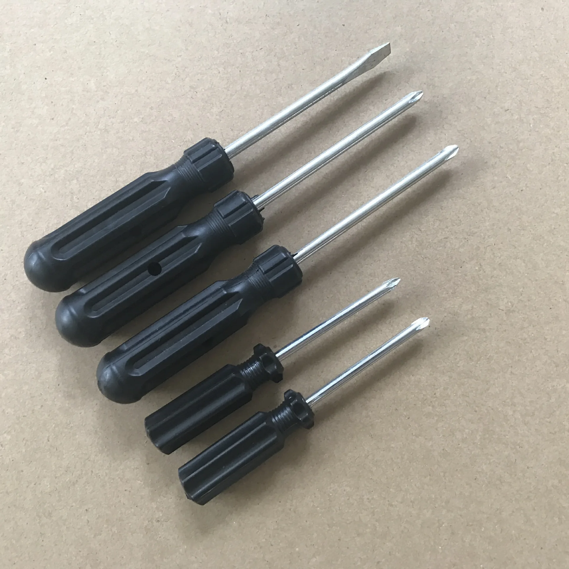 

Wholesale 2-Inch 3-Inch Screwdriver A- line Phillips Screwdriver Delivery Mini Toy Screwdriver Tool