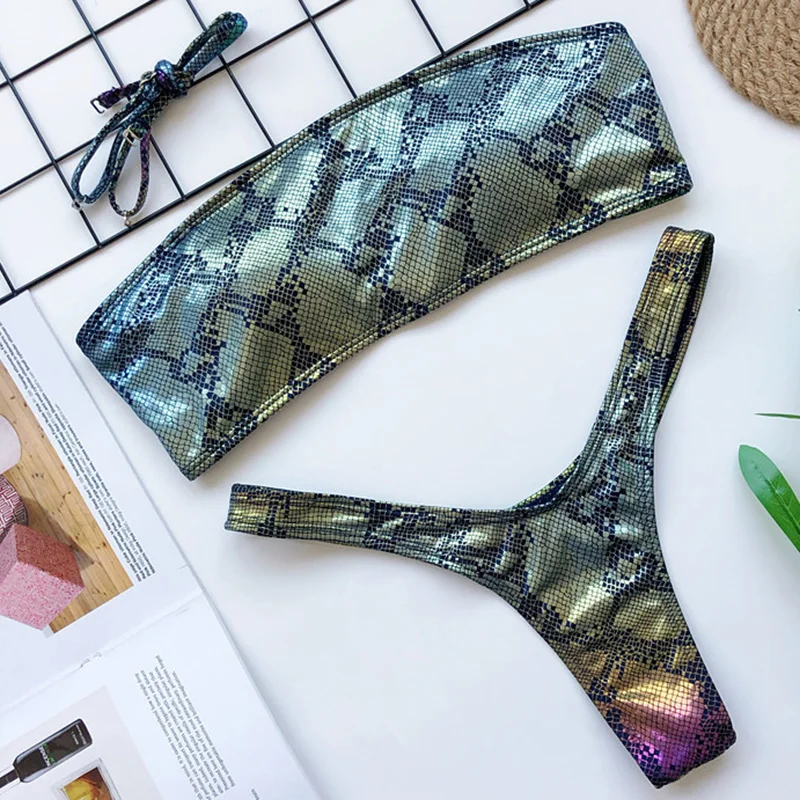 Baratos Bikini brillante de cuero PU con estampado de serpiente 2019 traje de baño de Bandeau para mujer traje de baño brasileño juego de Bikini estilo push up Tanga traje de baño