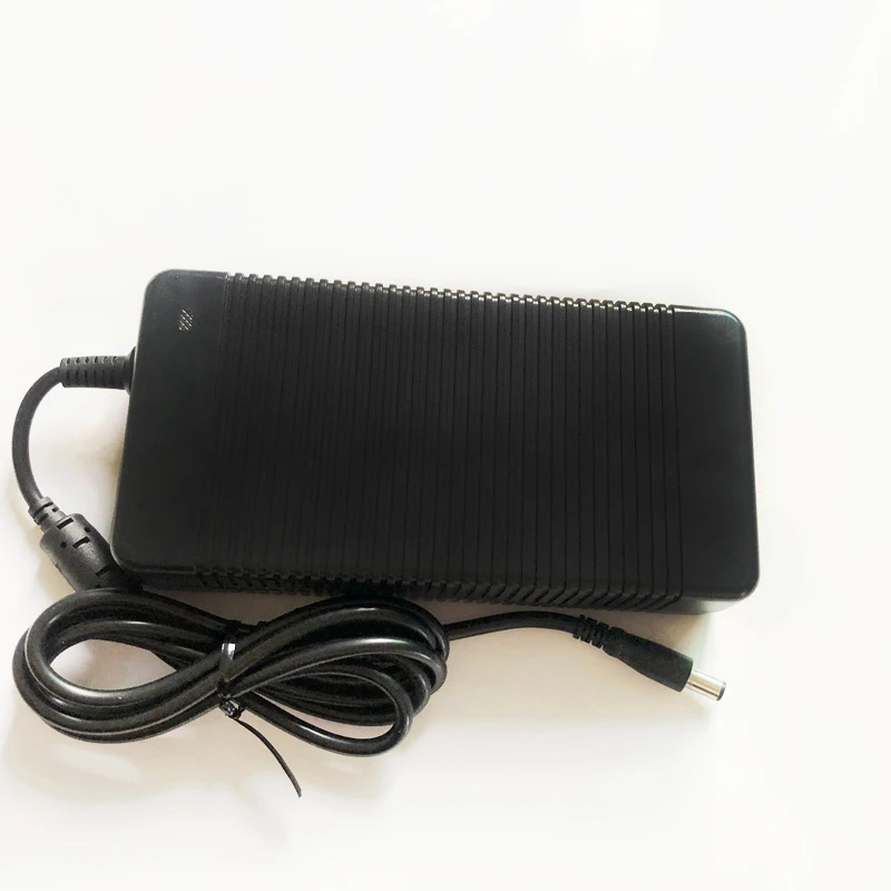 230W Питание Зарядное устройство адаптер для Dell Alienware X51 M18x R1 R2 R3 AW17R3 точность M6800 6700 6600 M4700 19,5 V 11.8A