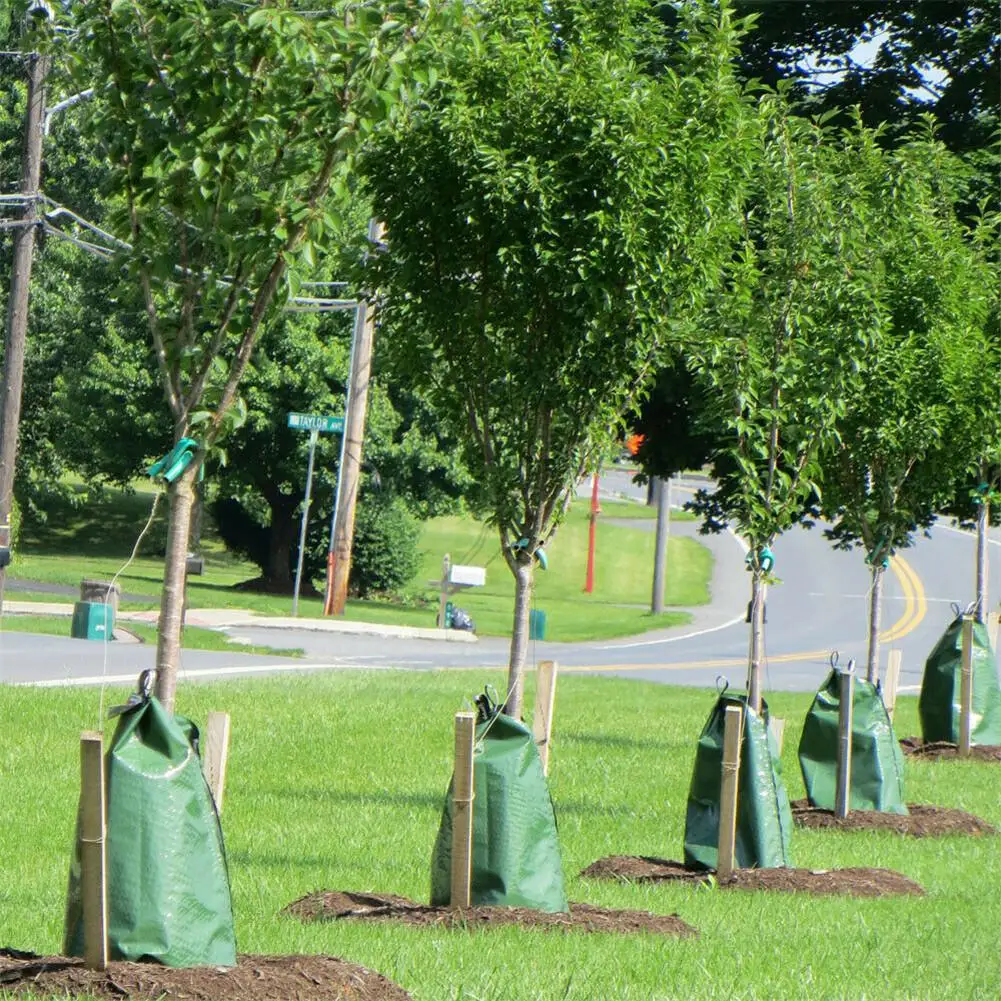 

Tree Watering Bag 20 Gallon Watering Bag For Trees With Heavy Duty Zipper PVC Tree Bags Slow Release Drippers Bag For Trees