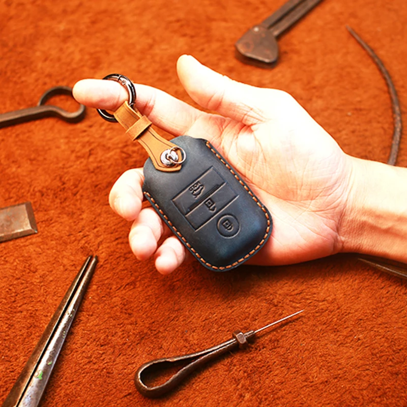 Leather car key case for Kia k3k4k5kx3kx5 new smart crazy horse Key Fob Cover  Beautiful  chain,