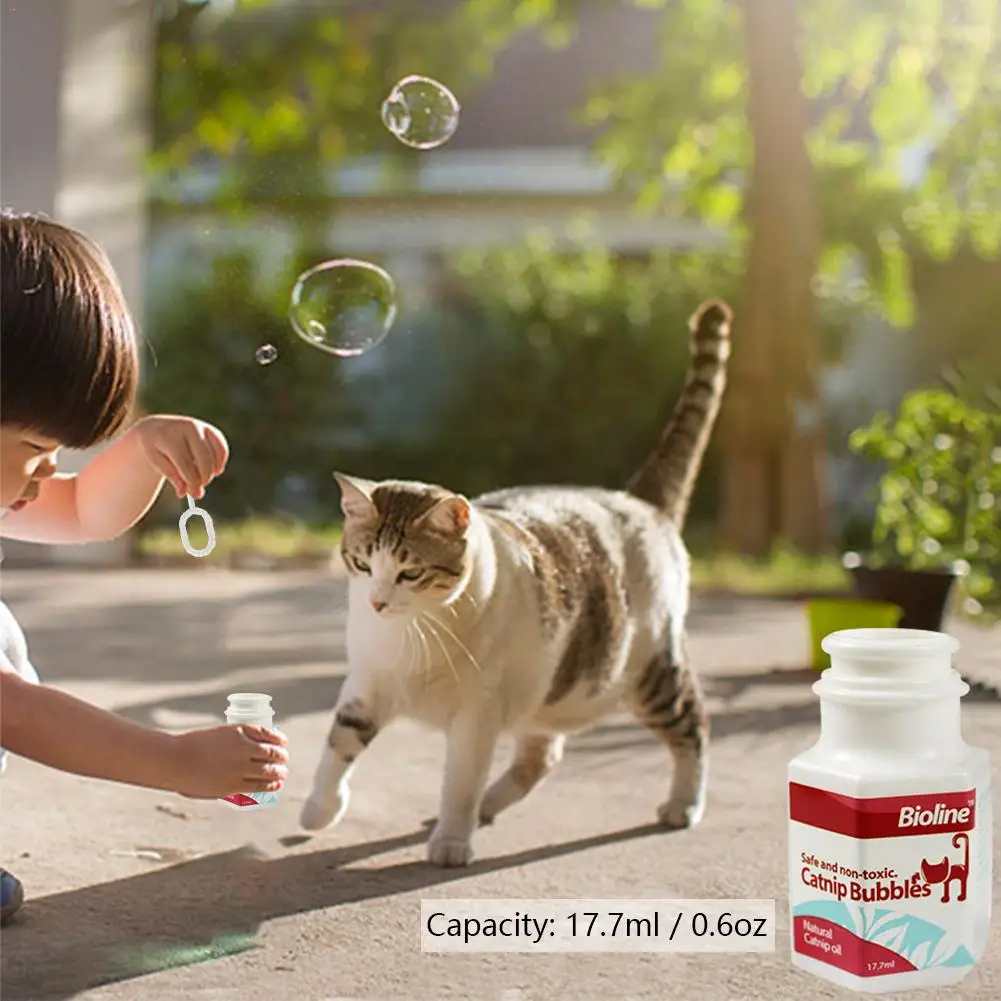 17.7ML Catnip Bubbles Cat Catnip Essential Oil Spray Interactive Toys Harmless Funny Bubbles Toys Flavor Make The Kitten Excited