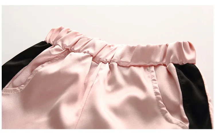 4649419318_1870743291