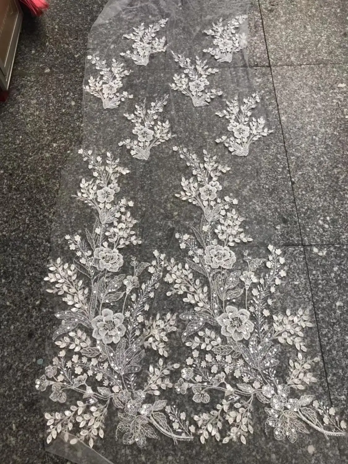 Рисунок 2 - Бисерные свадебные кружевные Длинные