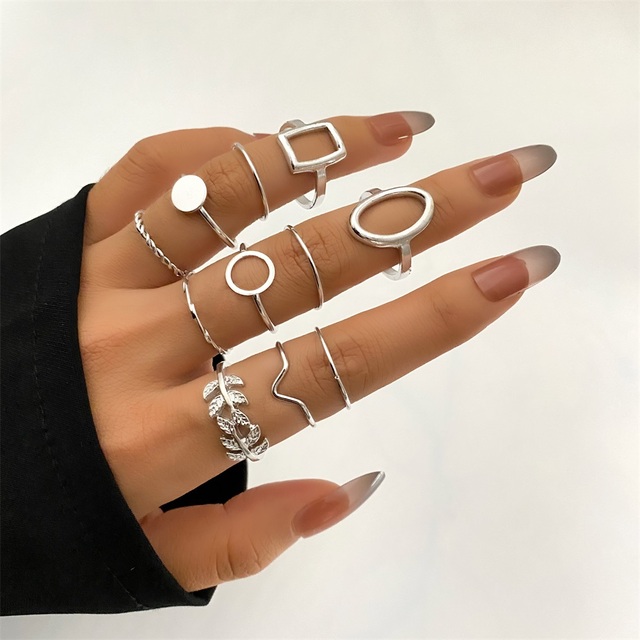 Vintage Metal Snake Butterfly Joint Ring Set For Women Fashion Geometric Pendant Chain Finger Ring Punk Jewelry Wholesale