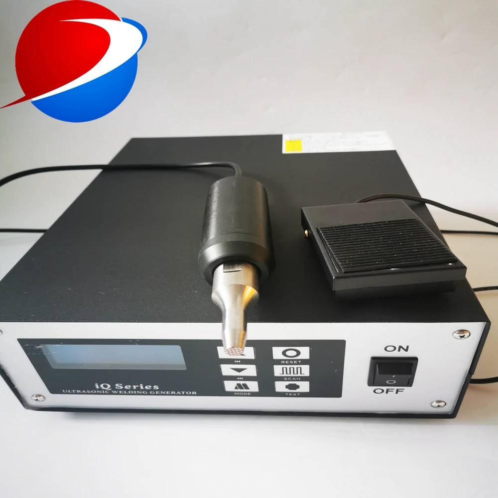 

28 кГц Ручной ультразвуковой генератор 1000 Вт, пластиковая коробка для сварки со стандартной головкой инструмента