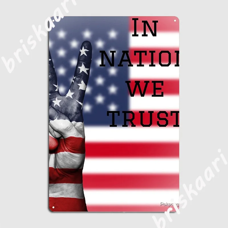 

Металлический плакат с надписью «We Trust»