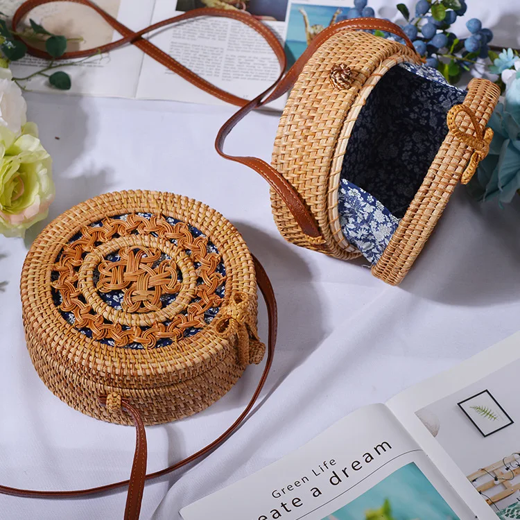 

A Large Amount Viet Nam Rattan Handmade Western Style Hot Selling Butterfly Flower Lining round Bag