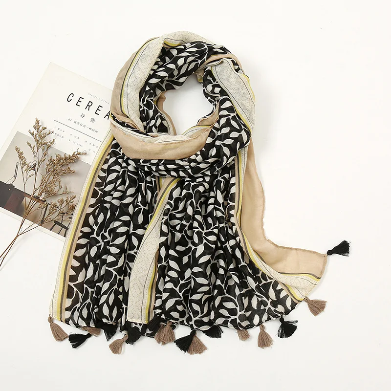 

Spain Design Brand Women Scarf Fashion Grape Leaves Tassel Shawls Spring Autumn Warm Wrap Hijabs Lady Pashmina Foulards Bandana