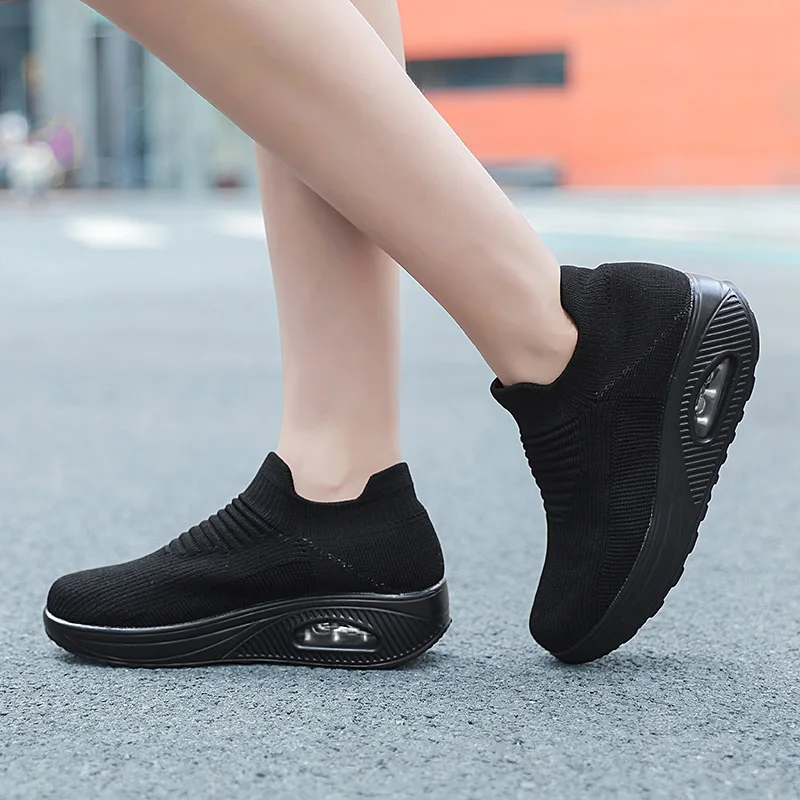 Fashion Slip On Walking Sock Shoes For Women 2021 Casual Breathable Platform Sneakers Lightweight Ladies Trainers Zapatos Mujer