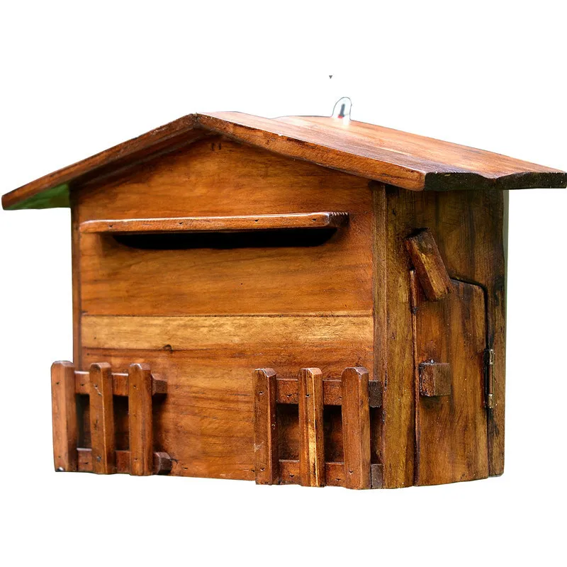 

Handmade Solid Wood Fence Idyllic House Mailbox Outdoor Mailbox Rainproof Cool Cafe Decorative Milk Suggestion Box letter box