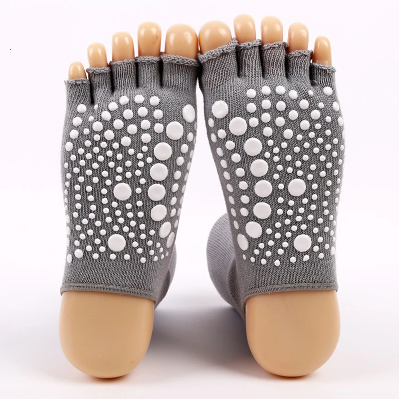 Exposed-toe-lady-yoga-socks-hollow-tube-sweat-breathable-cotton-socks-high-quality-Japan-and-South (3)