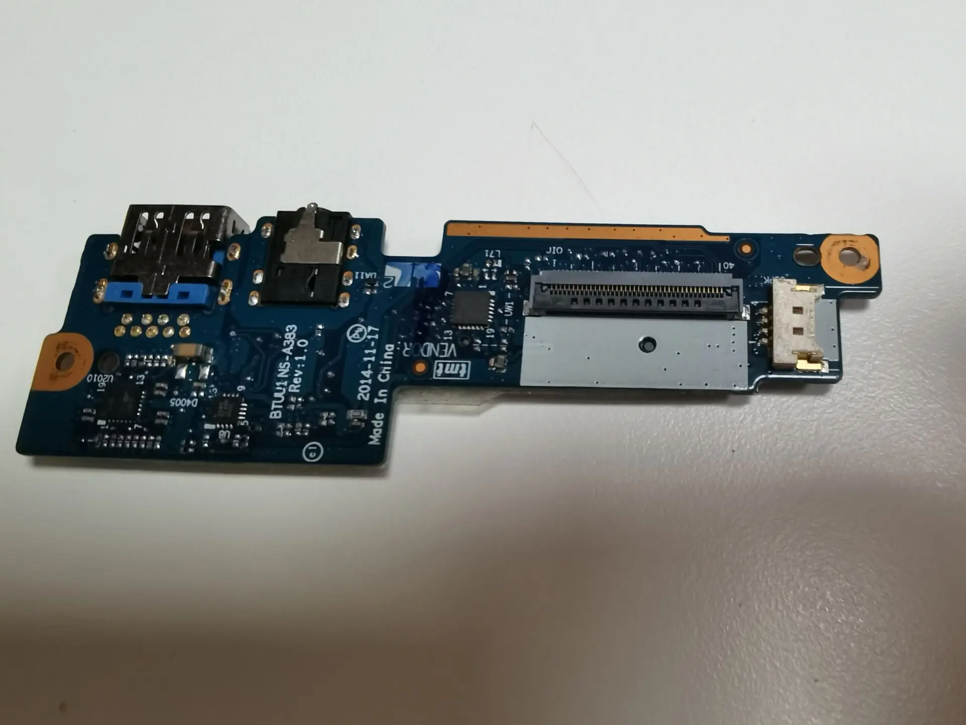 

Для Lenovo Yoga 3-14 3-1470 аудио USB кардридер