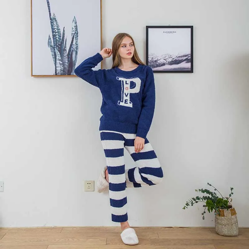 women's pajamas are comfortable and casual for women's Fall/winter home wear