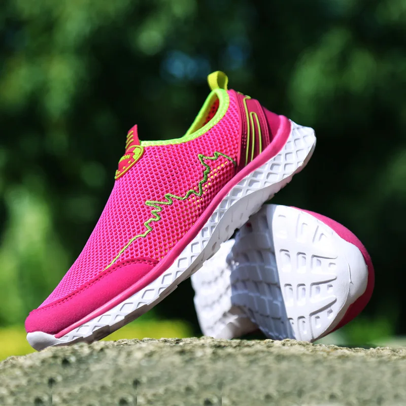

Large Size COUPLE'S Shoes Men Punched Sheet Surface Summer Shoe Men's 36 Extra-large 46 Lightweight Running Shoes Upstream Shoes