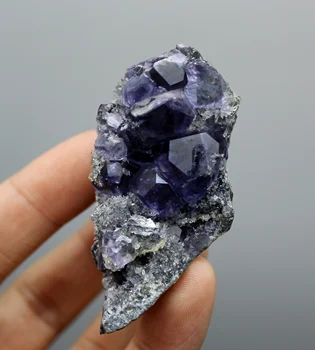 

81g Natural Polyhedral Tanzanite Purple fluorite cluster mineral crystal specimens Stones and crystals Healing crystal