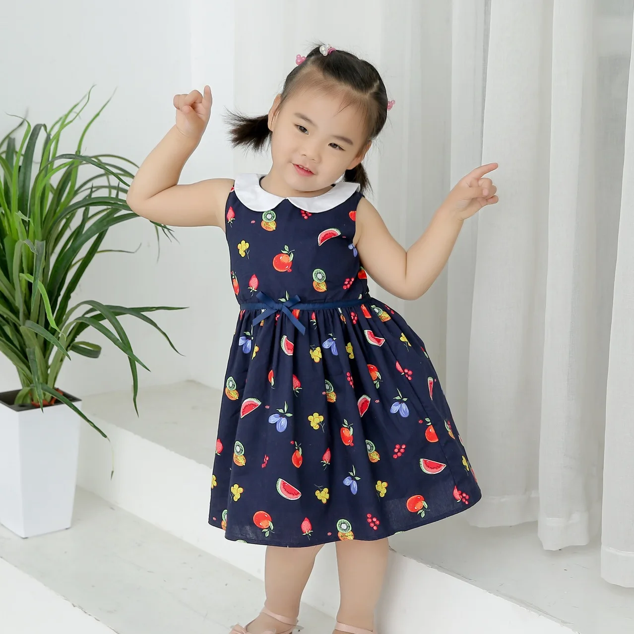 Новинка; детское Повседневное платье с фруктовым принтом; Детские платья с кукольным воротником; Детские платья; лето г