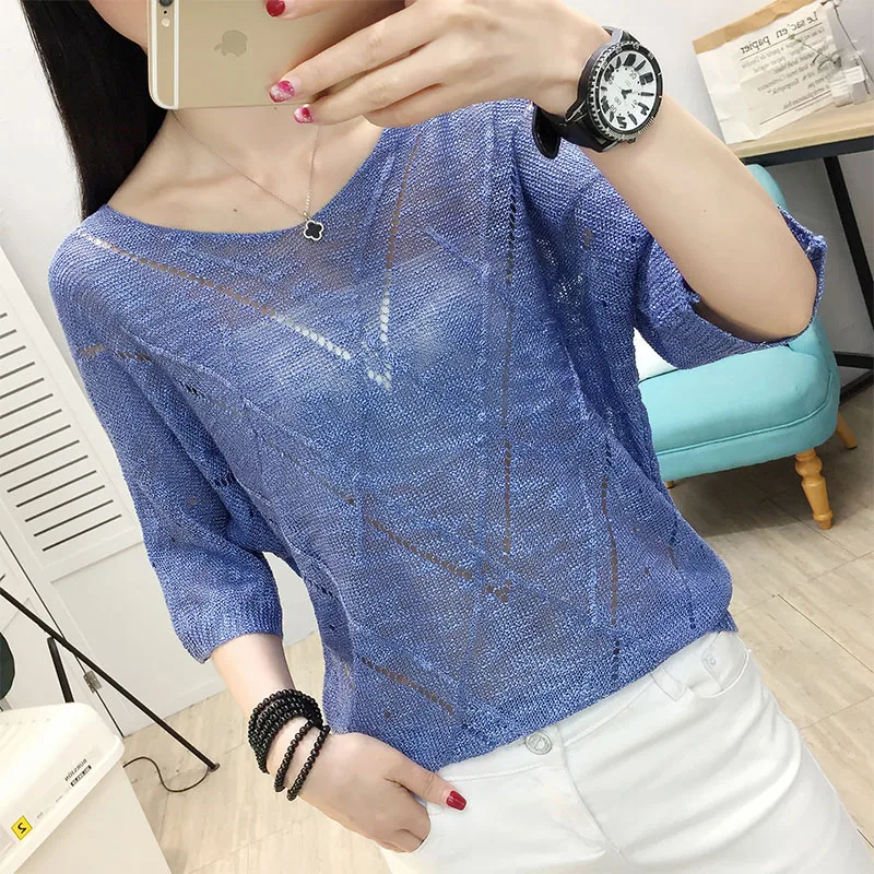 

knitted sweater hollow jacket women's thin style new summer bat sleeve blouse Korean version of loose mesh tunnels