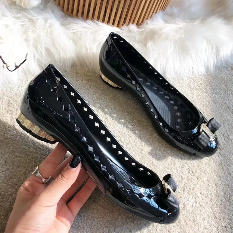 Women Dress Shoes Peach Peacock Flats Metal Drop Shipping Hollow Out Slip On Jelly Round Toe Bow Breathable Cute Patent Leather