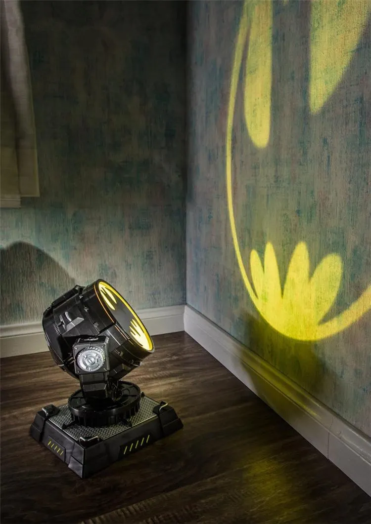 

[Top] Collection 1/6 scale Movie prop The avengers Batman LED Light model Bat Man Projection lamp cosplay toy kids child gift