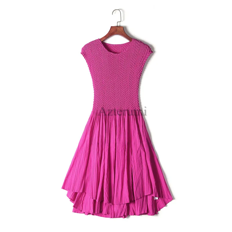 High Quality New Simple Women Casual Dress Sleeveless Round Neck Summer Dress Elegant Office Lady Solid Pleats Dresses