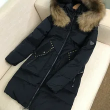 Новинка года, зимняя куртка-пуховик средней длины с гусиным пухом и большим меховым воротником для собак из енота, теплая куртка на гусином пуху