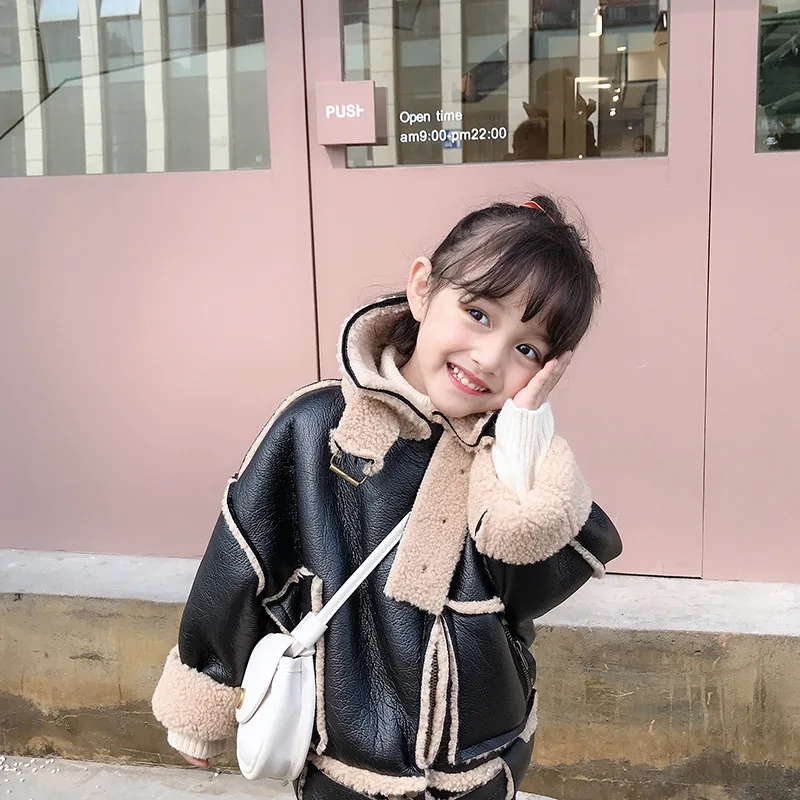 

Winter Girl Fur Integrated Coat Toddler Girl Faux Leather Jacket Coat Kids Turn Down Collar Outfit Baby Fleece Warm Thicken Coat