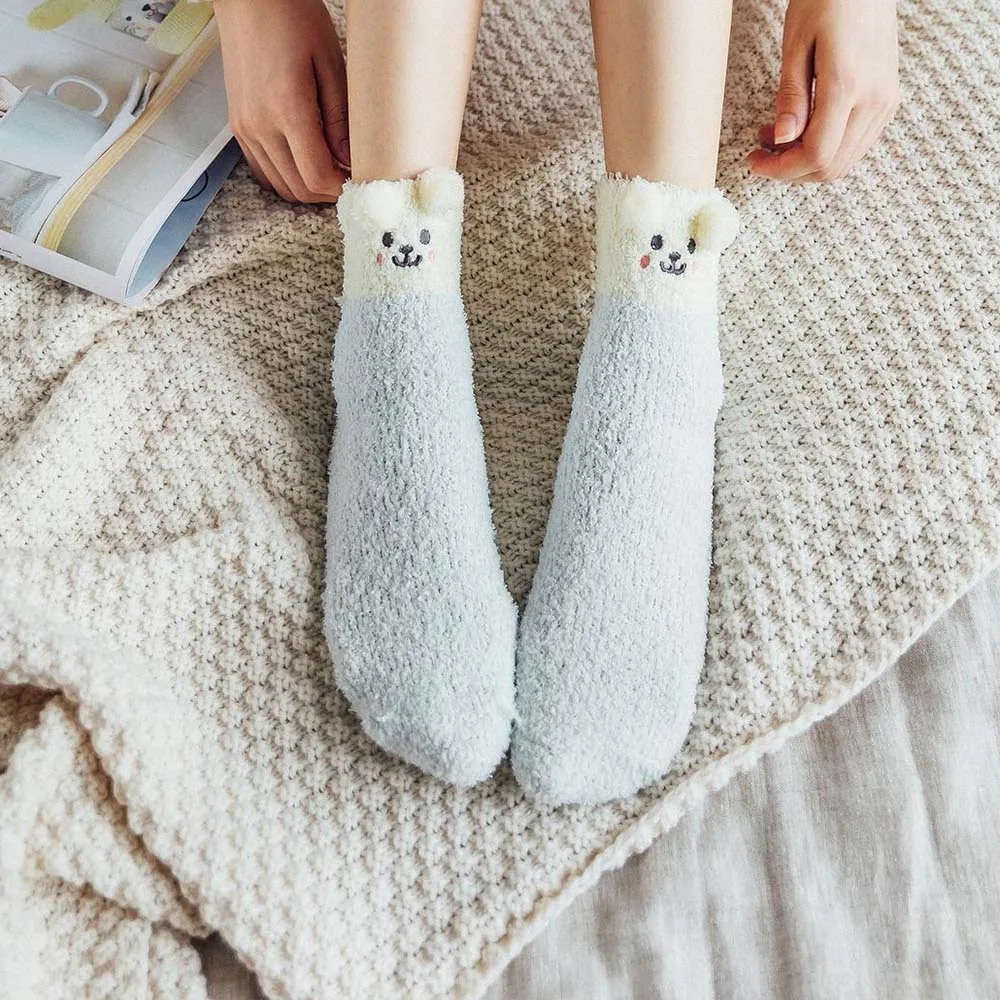 Женские пушистые теплые носки с помпонами; Домашние мягкие махровые носки-тапочки для кровати; толстые теплые женские носки из кораллового флиса