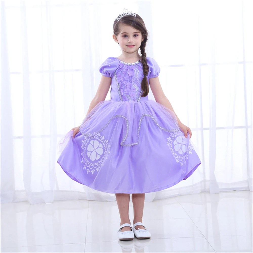 vestido roxo de criança