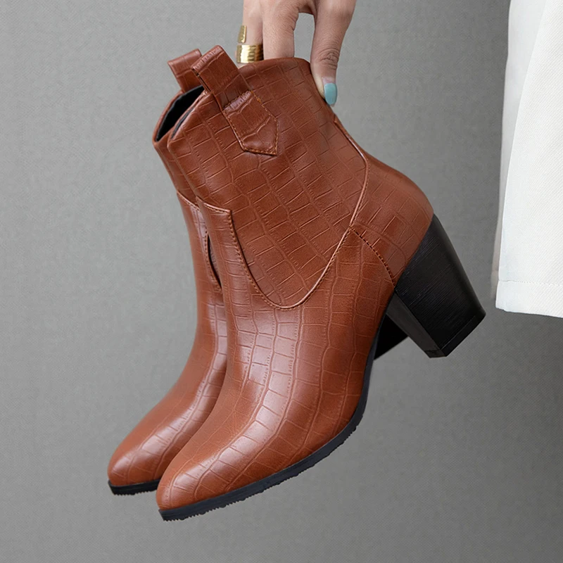 

Plus Size 34-46 Ankle Boots for Women Pointed Fashion Shoes Warm Winter Short Boots Zipper Square Heels Comfortable Lady Shoes